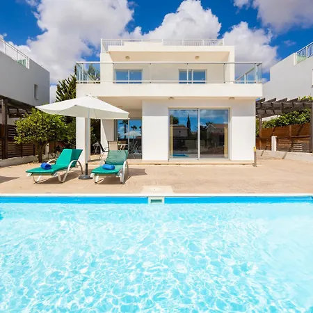 Willa Coral Bay 7 *