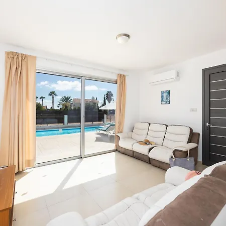 Willa Coral Bay 7 *